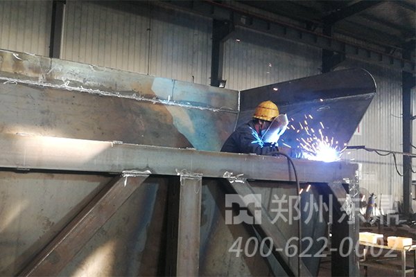 煤泥烘干機設(shè)備制造現(xiàn)場